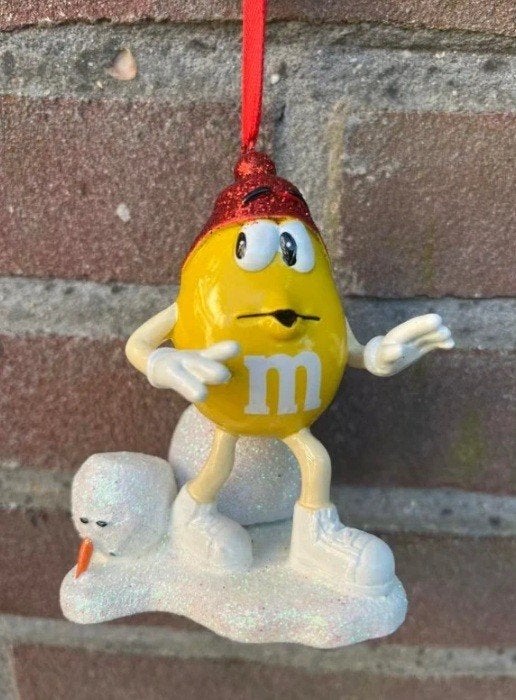 Yellow M&M’s ornament kerst peanut, Ophalen of Verzenden, Nieuw