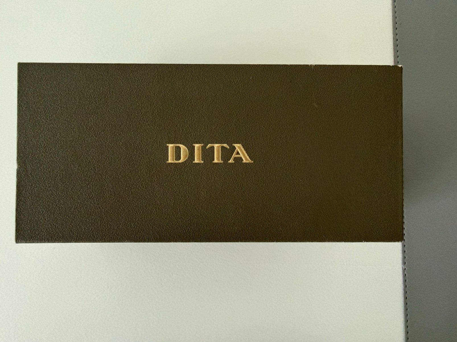 Dita Flight 006 grijs, Sieraden, Tassen en Uiterlijk, Zonnebrillen en Brillen | Heren, Overige merken, Verzenden, Zo goed als nieuw