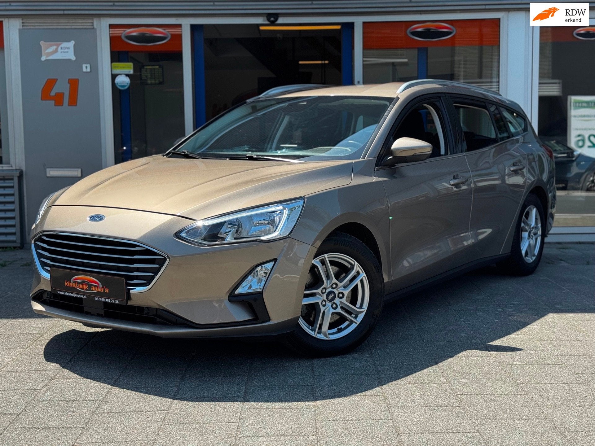 Ford Focus Wagon 1.0 EcoBoost Active Business Navigatie Led, Auto's, Dealer onderhouden, Gebruikt, Zwart, 1283 kg