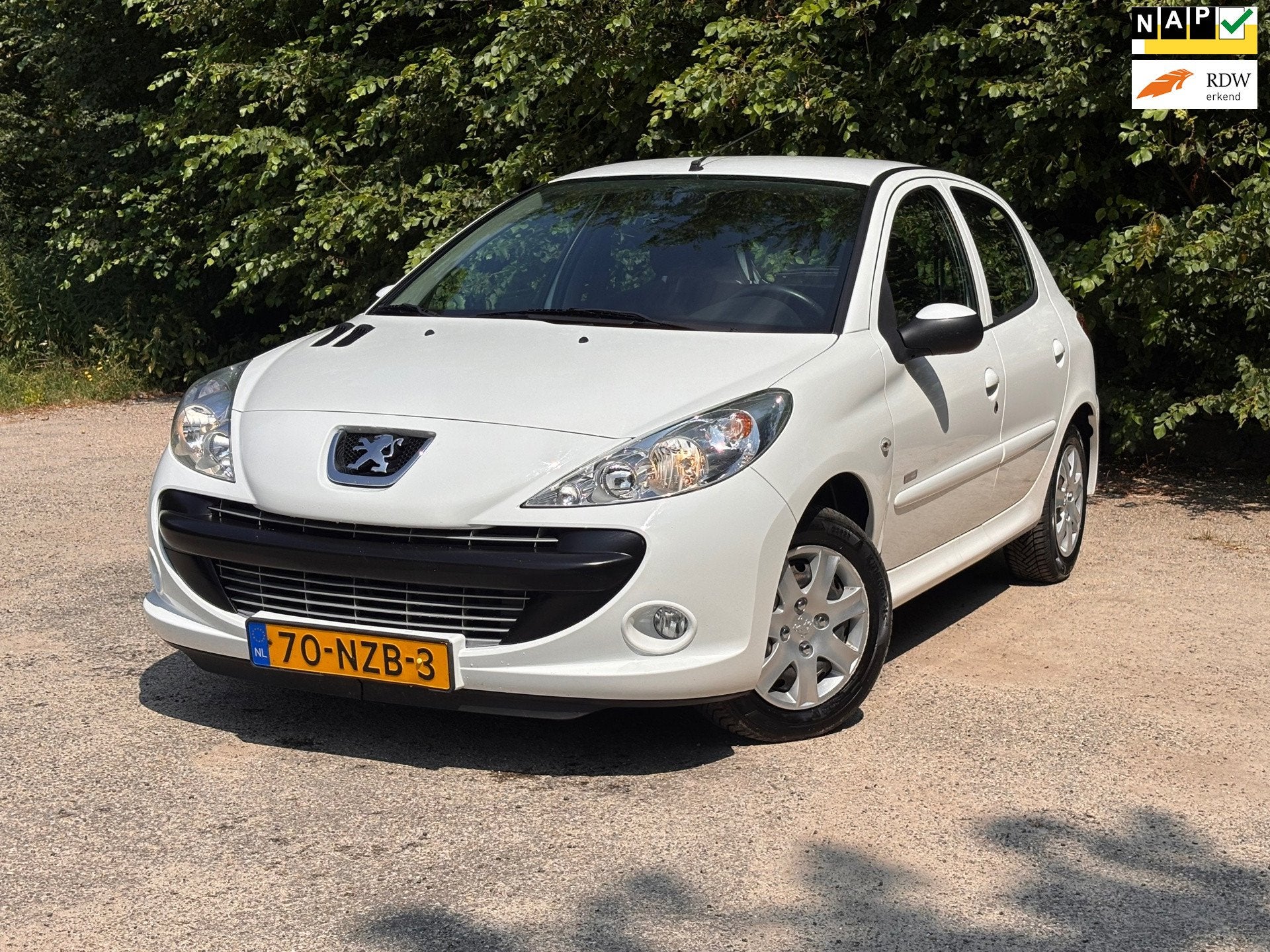 Peugeot 206 + 1.4 Millesim 200 | " 163.000 " KM + 1e Eigenaa, Auto's, Peugeot, Elektrische ramen, 31 €/maand, 4 cilinders, Wit
