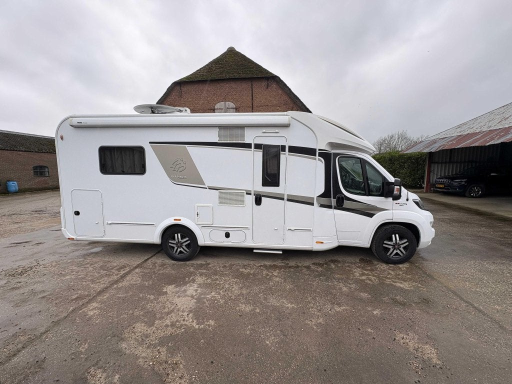 Caravans And Camping Knaus