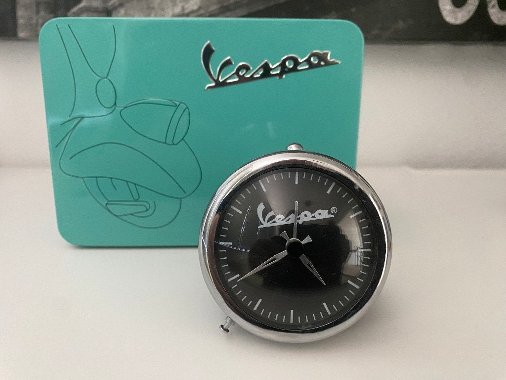 Vespa klok in Vespa aluminium doos, Wandklok, Vintage, Analoog, Werkt op batterijen