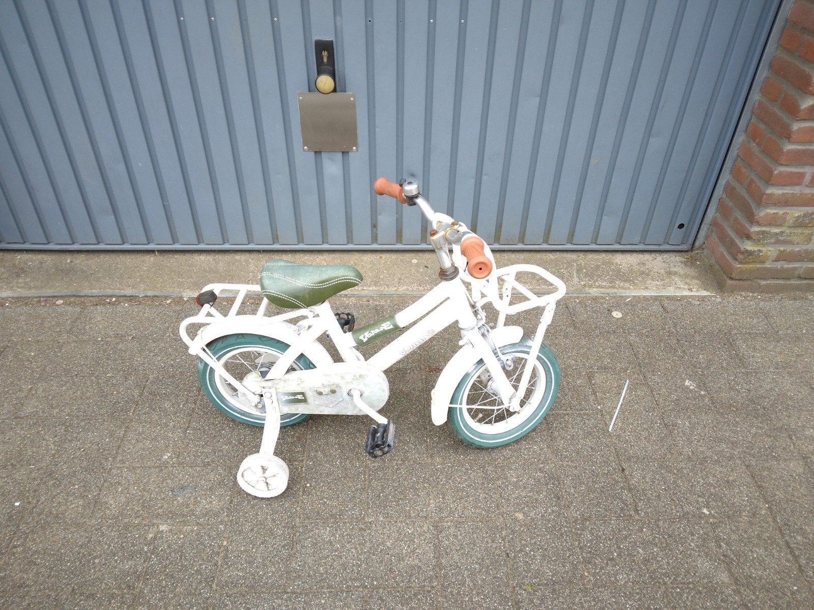 Volare Kinderfiets 12 inch met zijwieltjes en verlichting, Ophalen, Terugtraprem, Zijwieltjes, Gebruikt