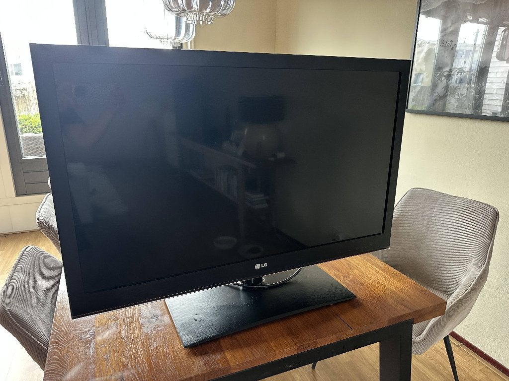 LG TV 37 inch, Audio, Tv en Foto, Televisies, Gebruikt, LED, 80 tot 100 cm, LG, 50 Hz, Ophalen