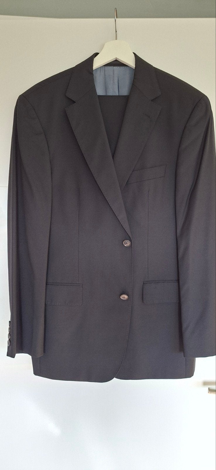 HUGO BOSS Wol met zijde kostuum - Maat 50, Kleding | Heren, Kostuums en Colberts, Ophalen of Verzenden
