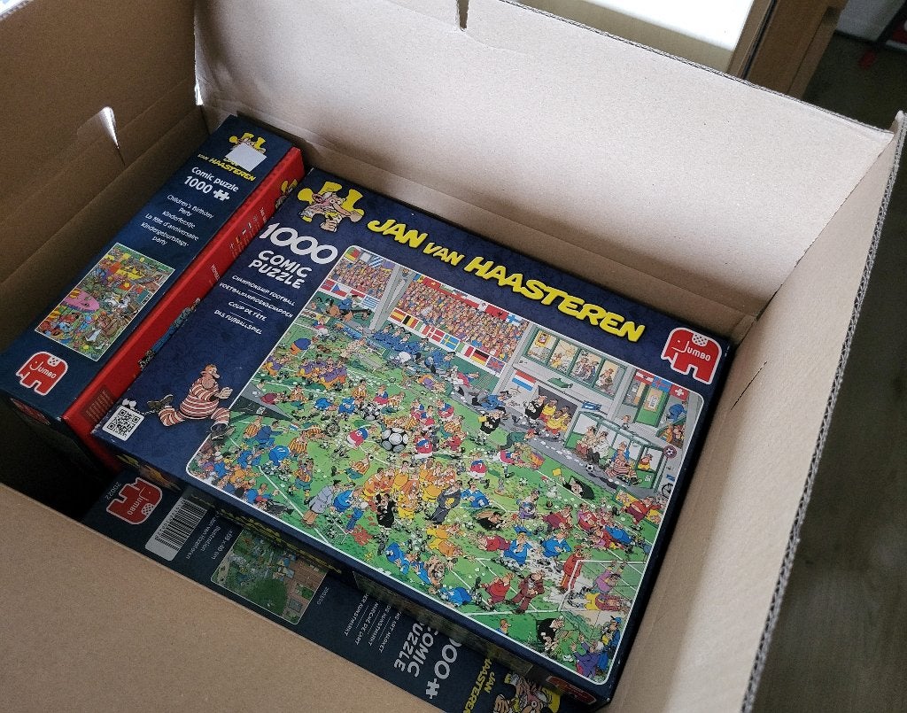 Nieuwe doos met "van Haasteren" PUZZELS (8x 1000)