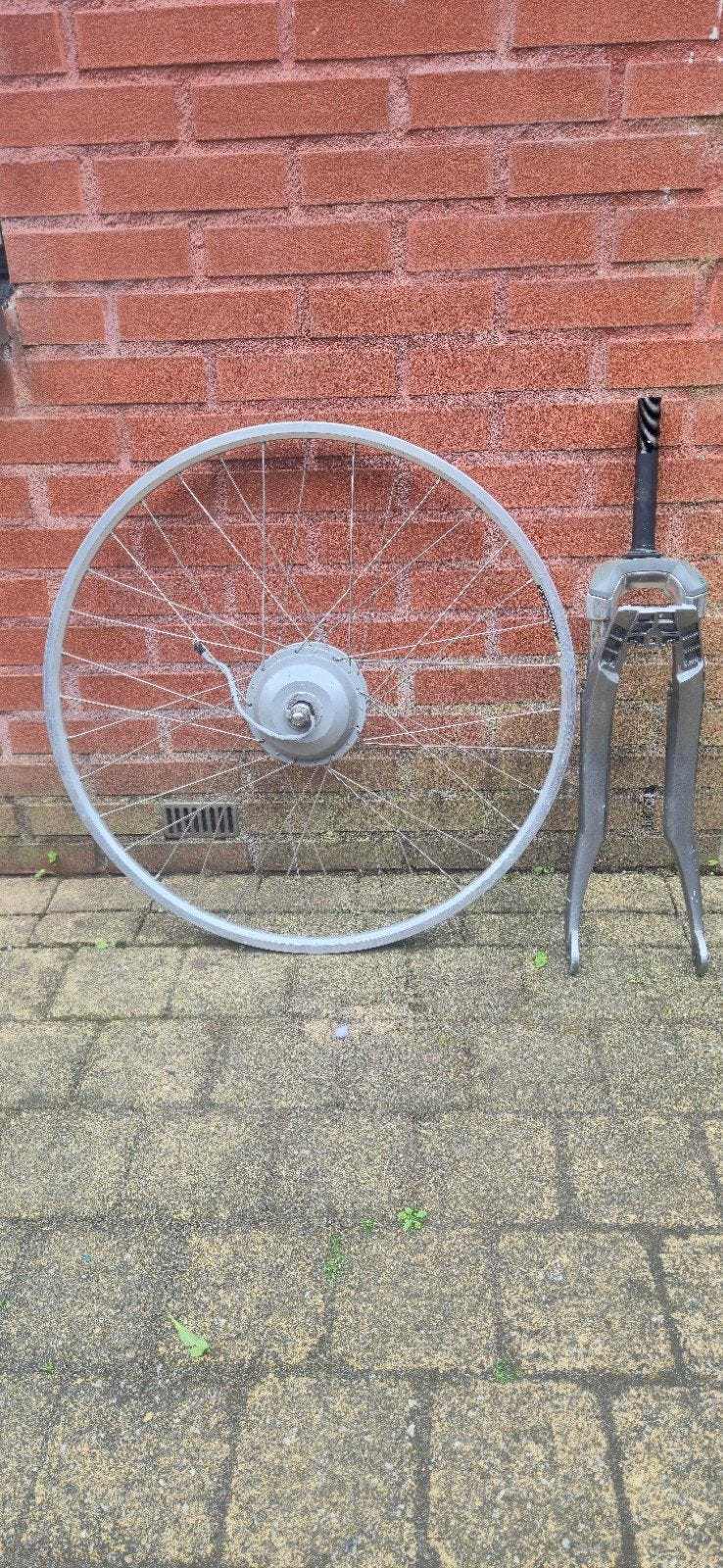Voorwiel met motor en voorvork voor elektrische gazelle, Ophalen, Motor