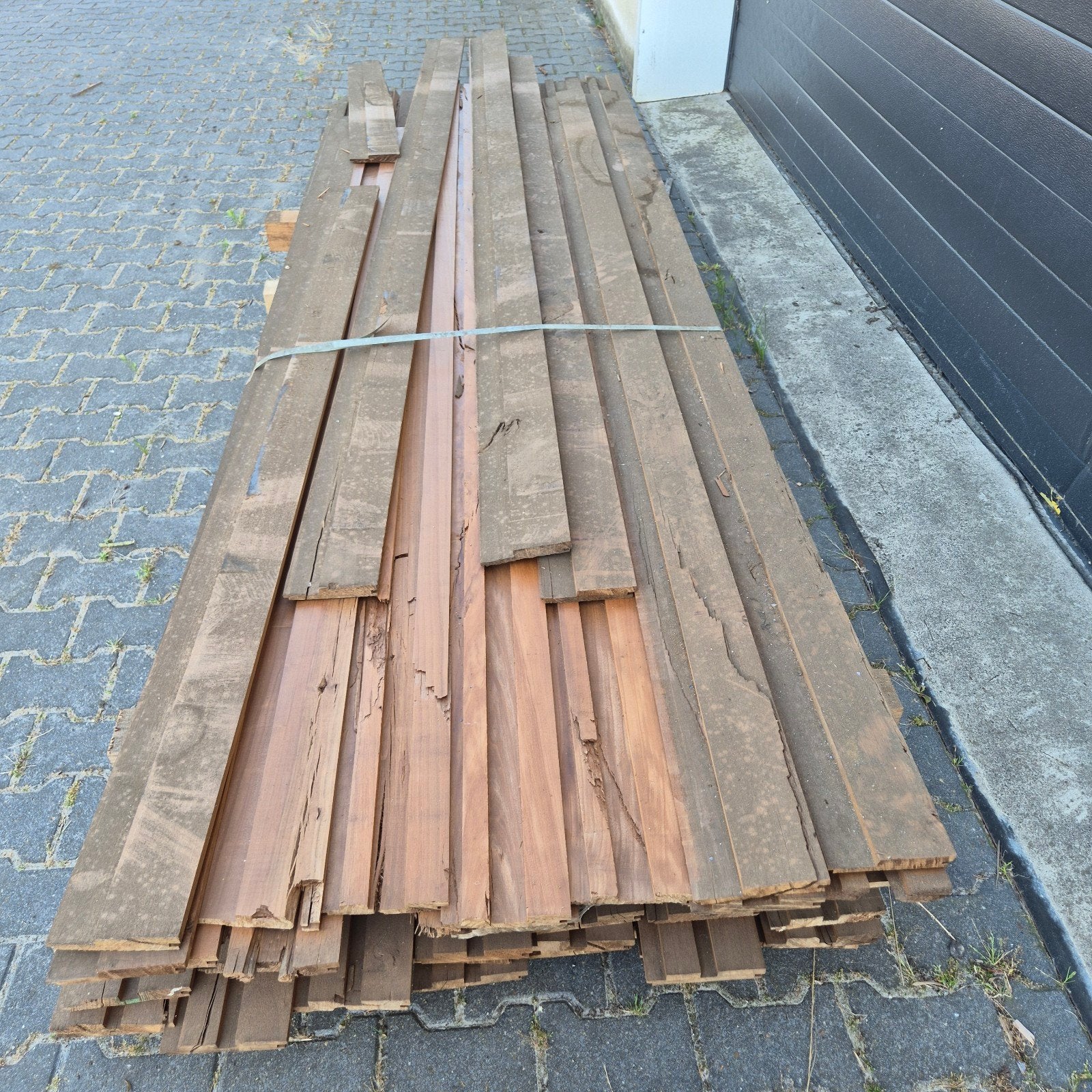 Grote partij C-keus thermo populier gevelbekleding (ca. 15 m, Ophalen, Minder dan 25 mm, Nieuw, Plank