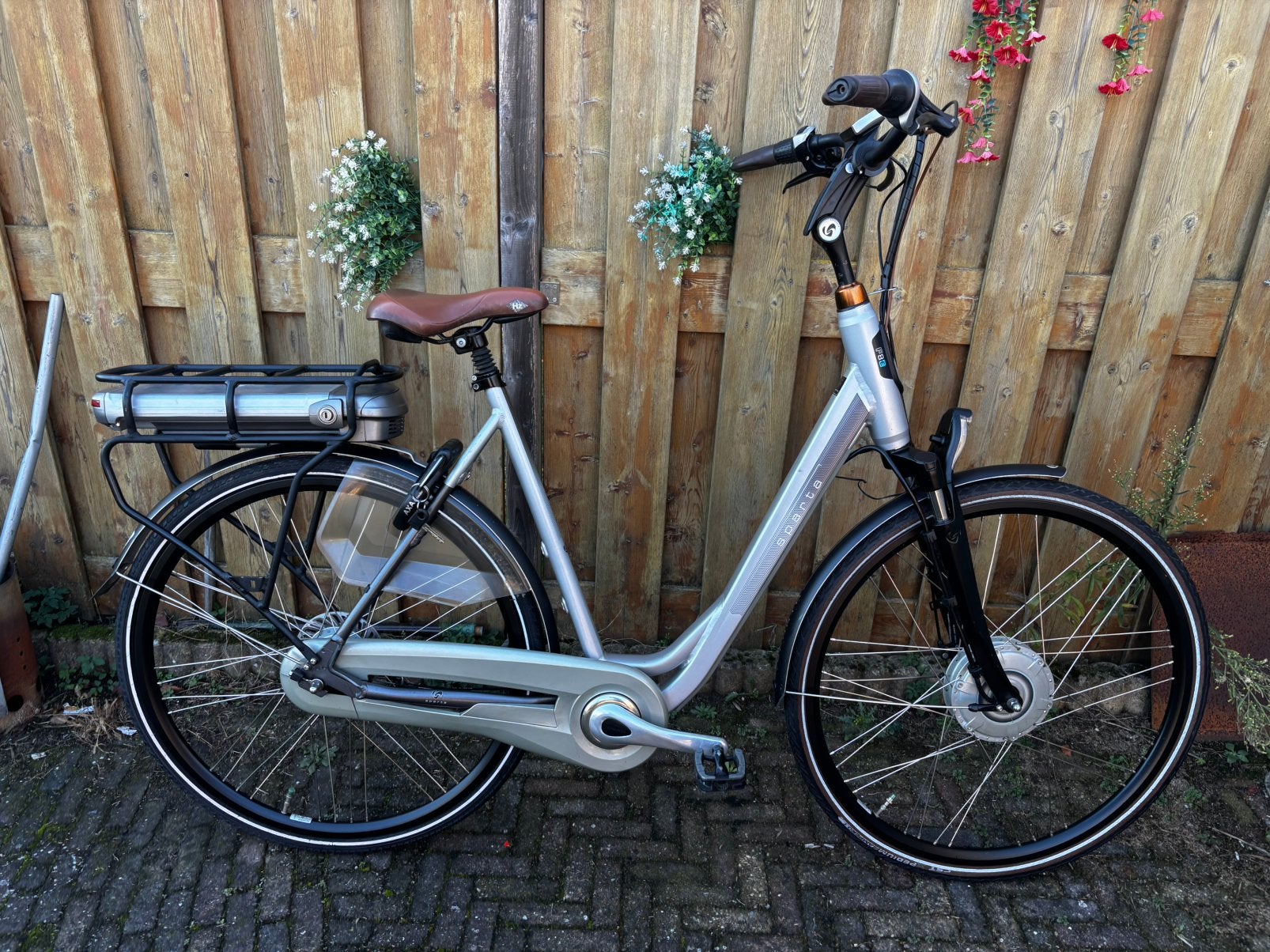 Elektrische fiets Sparta F8E – Nette 28” Ebike, Sparta, Gebruikt, Ophalen of Verzenden, 50 km per accu of meer