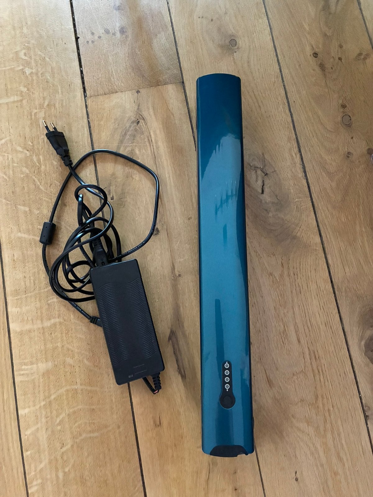 Accu fiets Vogue Mastengo blauw incl lader, Ophalen, Zo goed als nieuw
