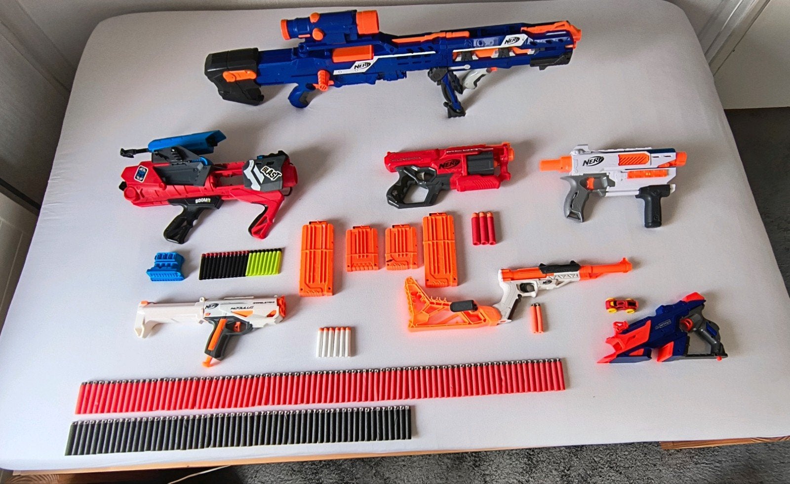 Grote Nerf collectie | 7 blasters 1 BoomCo+ magazijn +pijlen, Ophalen of Verzenden, Zo goed als nieuw