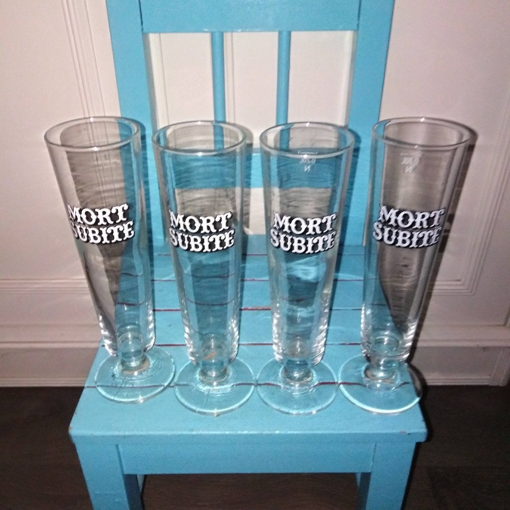 Mort Subite hoge bierglazen op voet 0,2l 4 stuks, Ophalen, Gebruikt, Glas of Glazen, Overige merken