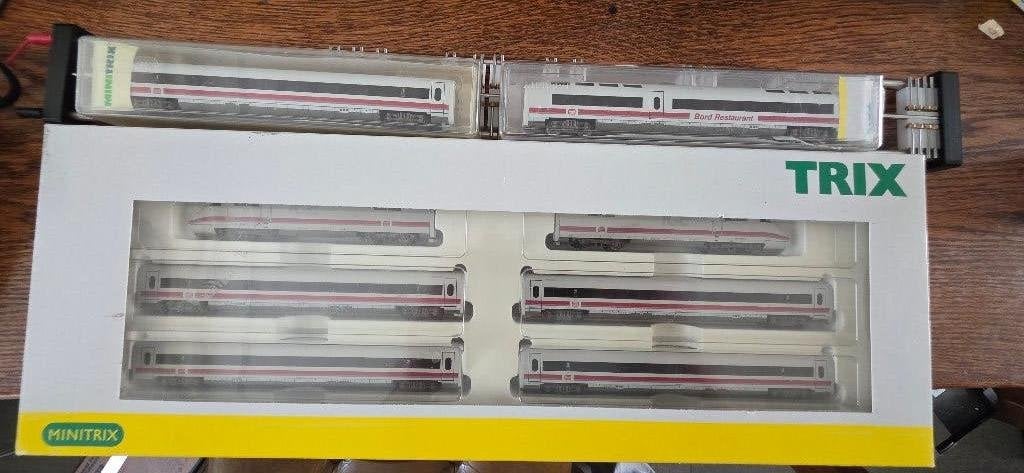 Minitrix 12785,13359,13396 N -8-delige ICE 1 treinset (OVP), Treinset, Gelijkstroom, Trix, Ophalen of Verzenden