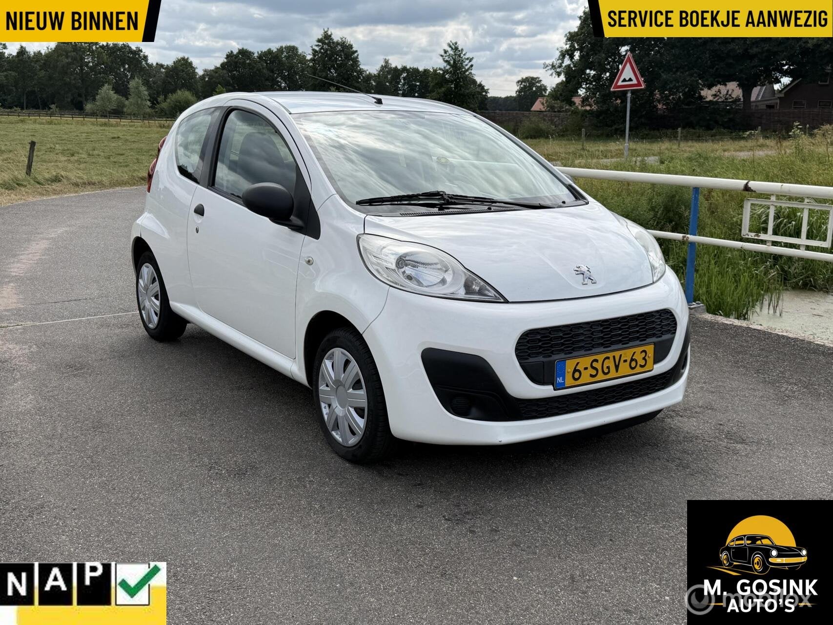 Peugeot 107 1.0 Access Basic bj 2013 Apk 27-02-2027, Auto's, Peugeot, Voorwielaandrijving, Euro 5, Gebruikt, 4 stoelen