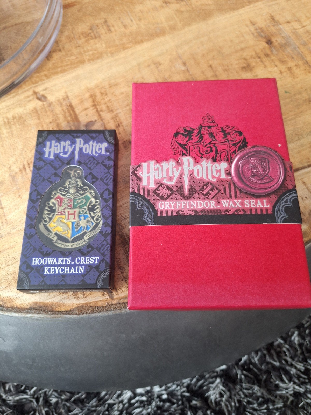 Harry Potter Sleutelhanger & Gryffindor Wax Seal Set, Ophalen of Verzenden, Nieuw, Gebruiksvoorwerp