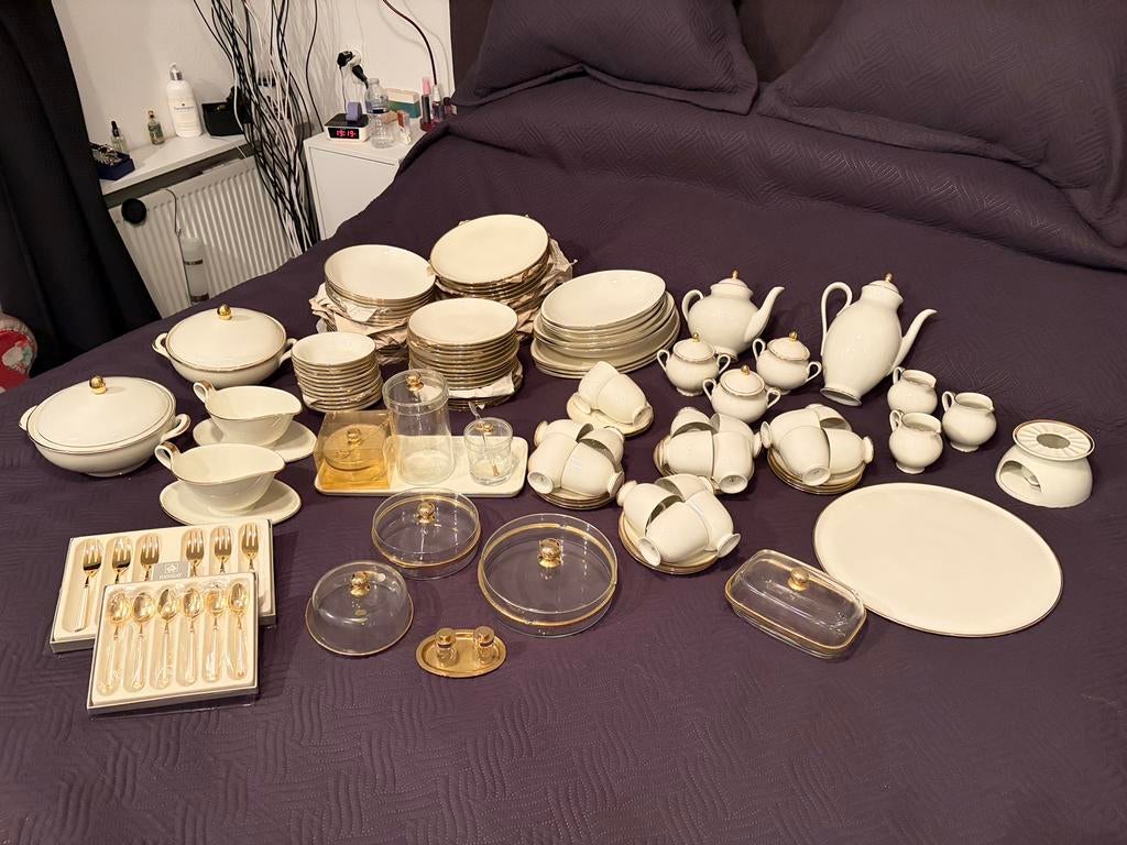 Fürstenberg servies, Verzamelen, Porselein, Kristal en Bestek, Ophalen, Zo goed als nieuw, Porselein, Bord of Schaal