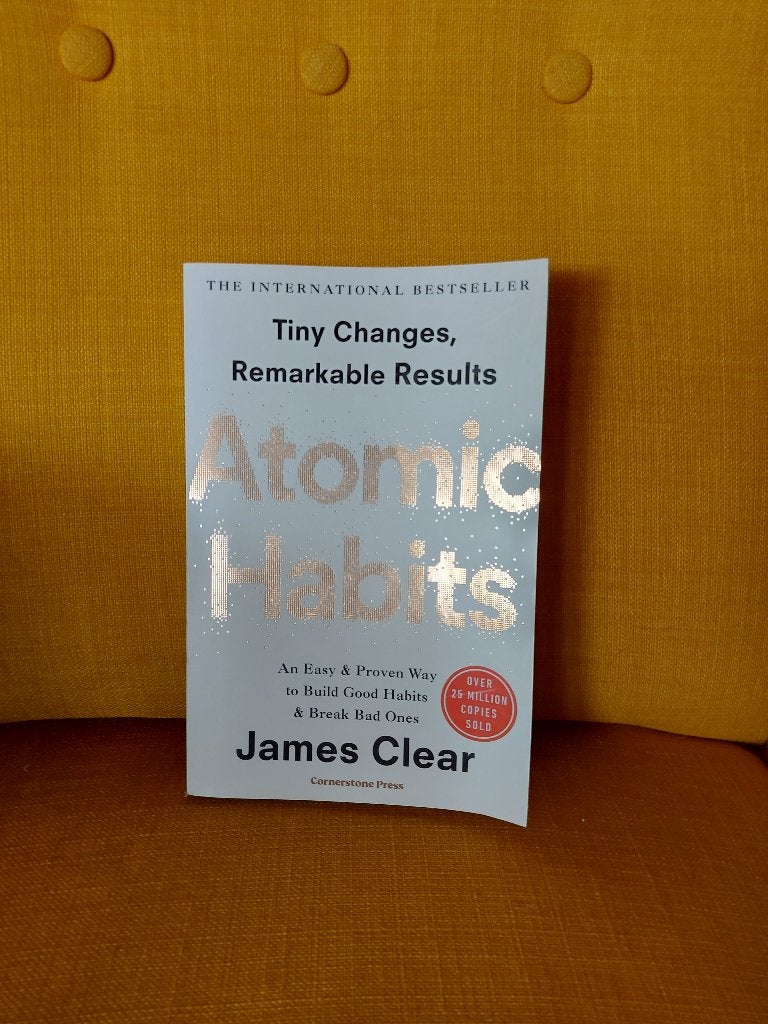 Atomic Habits - James Clear. Build good habits., Ophalen of Verzenden, Alpha, Zo goed als nieuw, Niet van toepassing