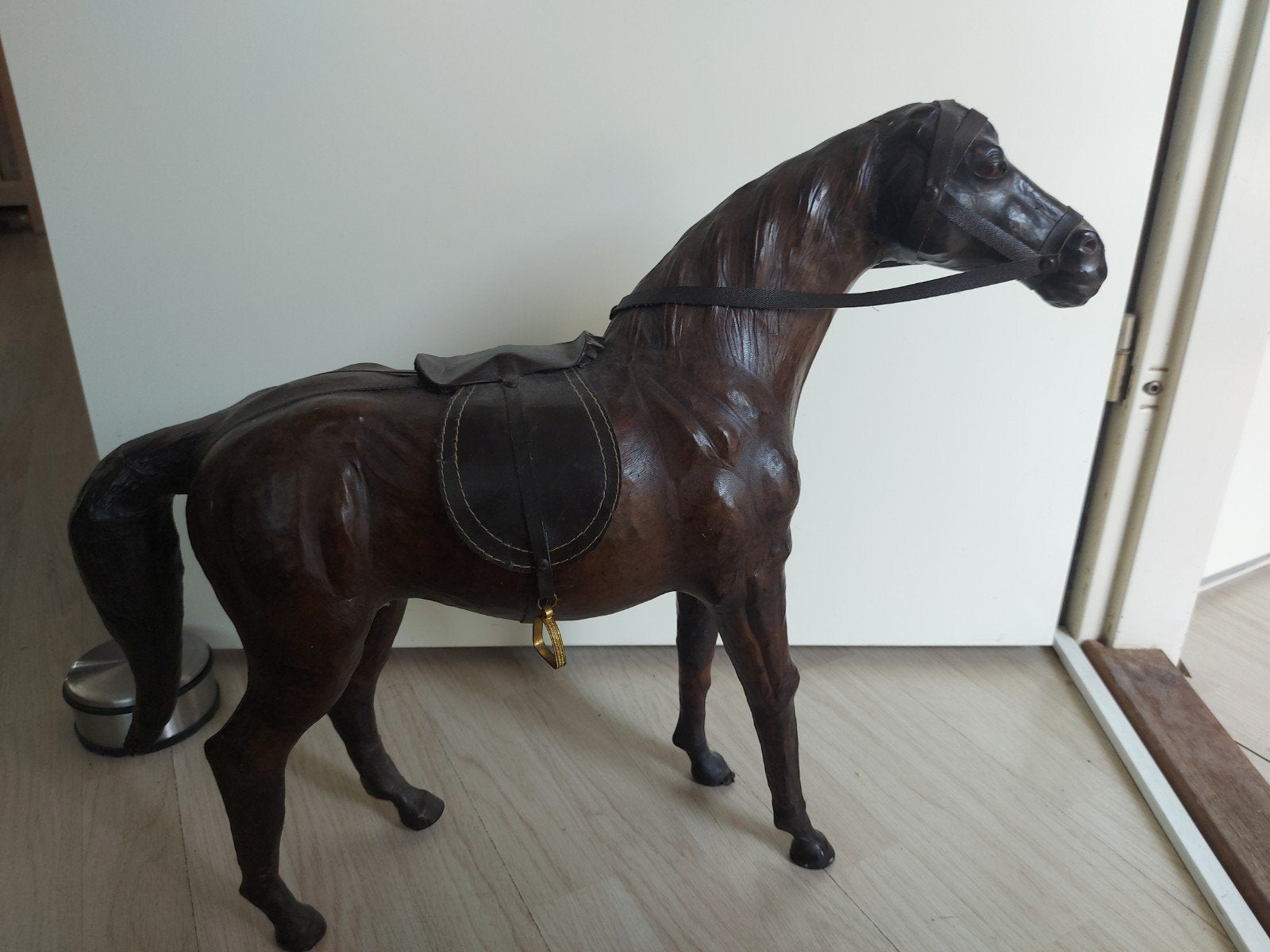 Vintage lederen paard, Antiek en Kunst, Ophalen