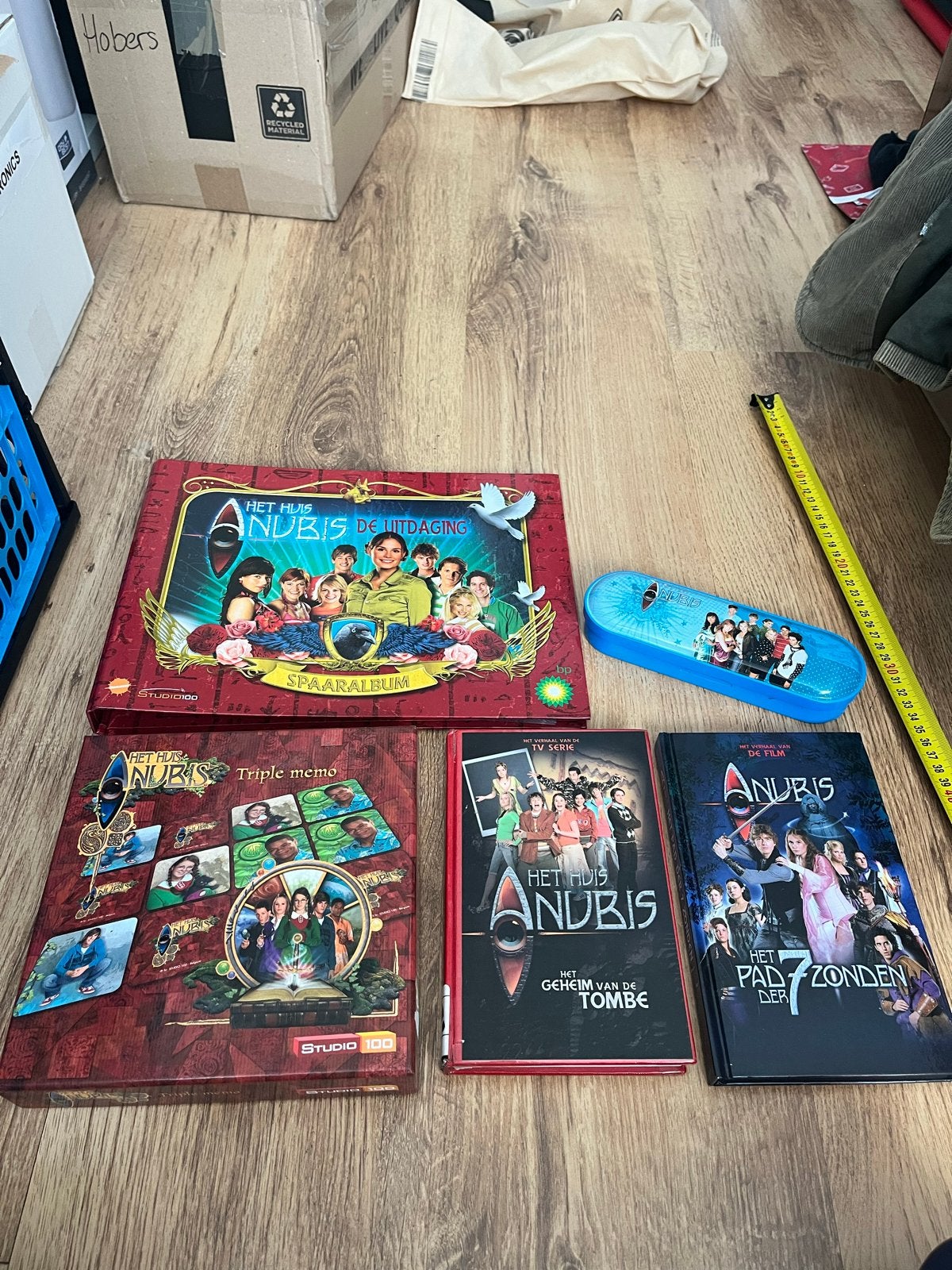 Het Huis Anubis Collectie: Spel, Boeken, Pennenbakje, Ophalen of Verzenden, Gebruikt