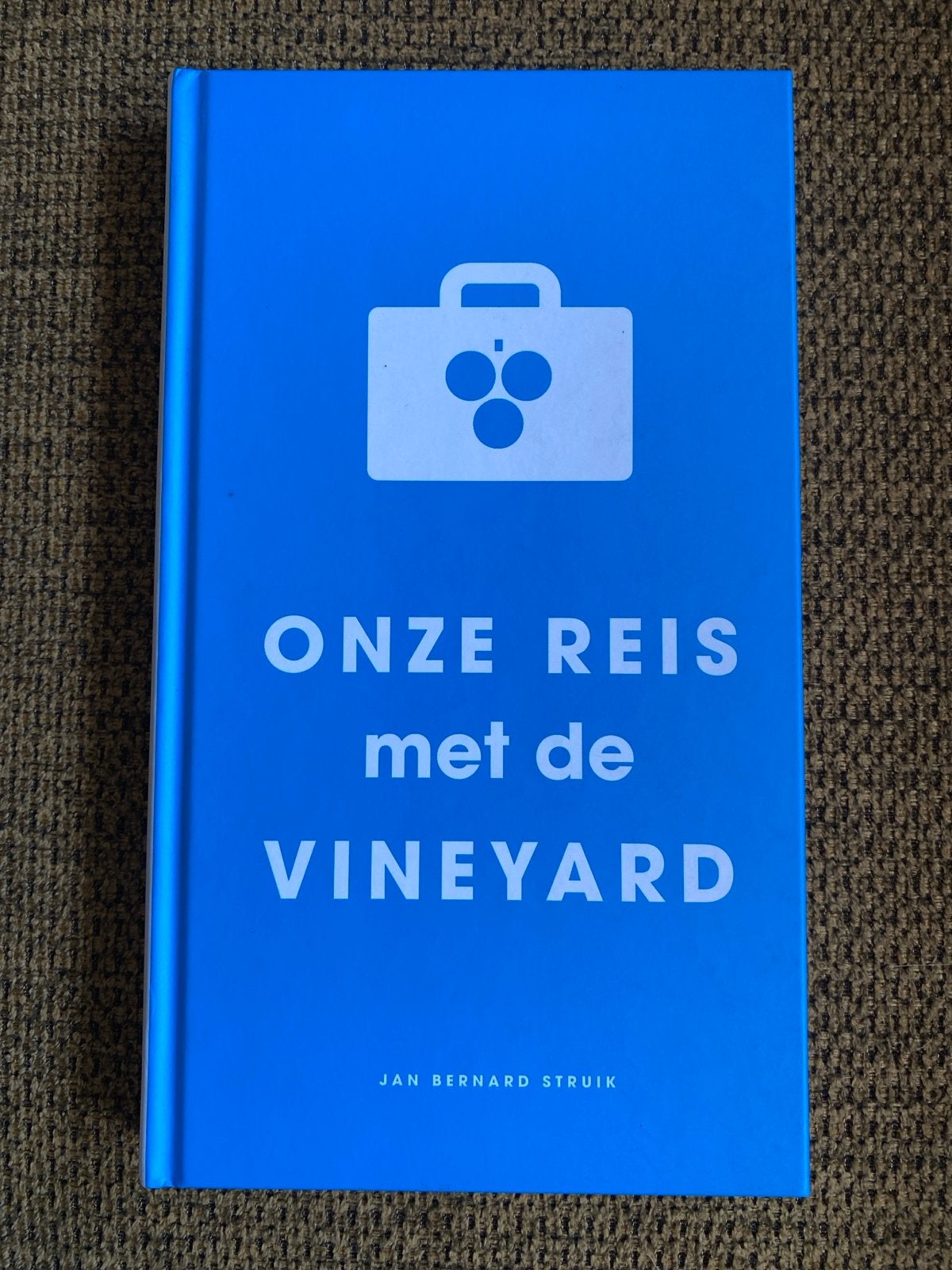 Onze Reis met de Vineyard - Jan Bernard Struik, Boeken, Reisgidsen, Overige merken, Europa, Ophalen of Verzenden, Zo goed als nieuw