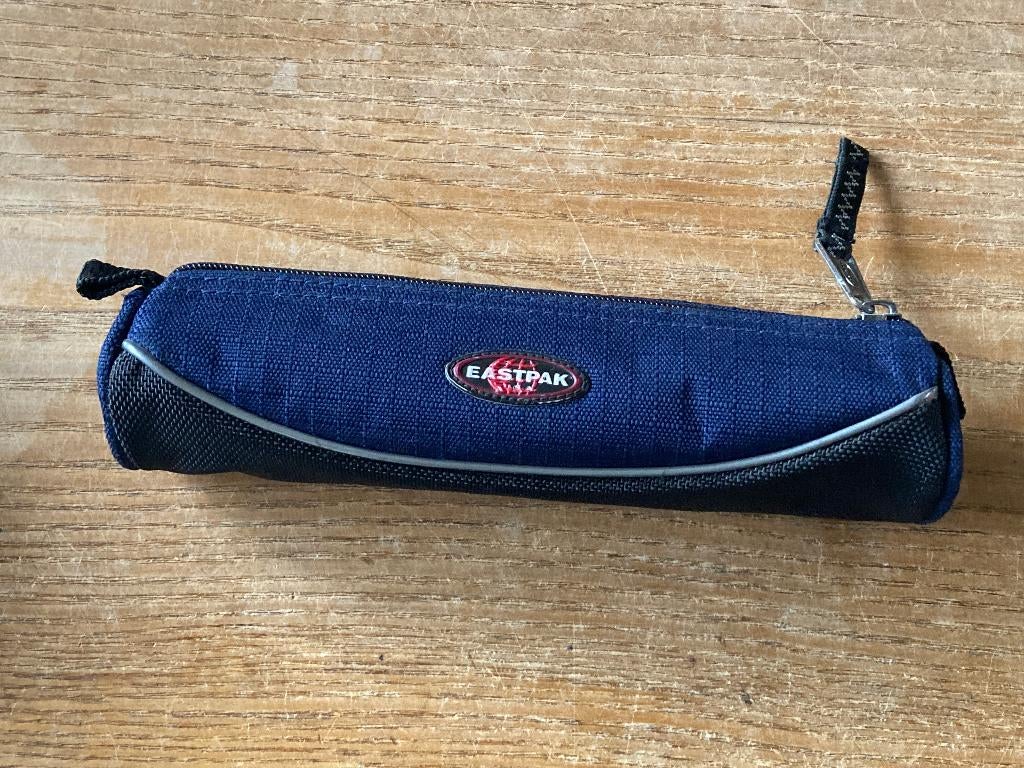 Eastpak etui pennenzak blauw, Ophalen of Verzenden, Zo goed als nieuw