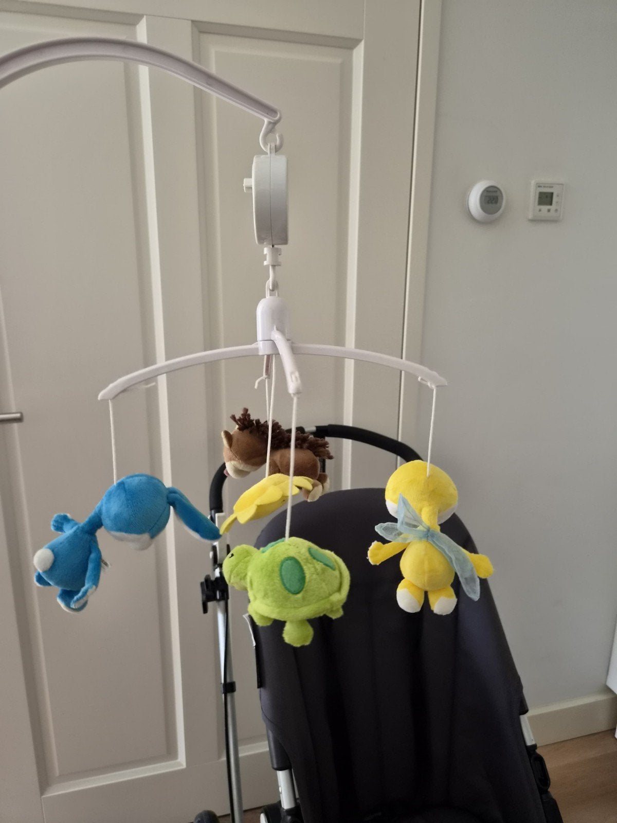 Schattige baby- en muziekmobiel (merk Noukie), Ophalen, Overige merken, Overige typen, Zo goed als nieuw