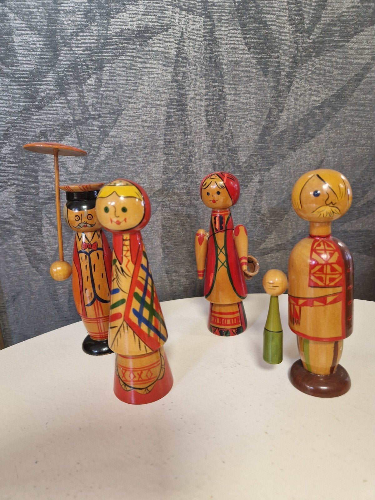 4 houten beeldjes uit de USSR, handgeschilderd, Verzamelen, Ophalen of Verzenden