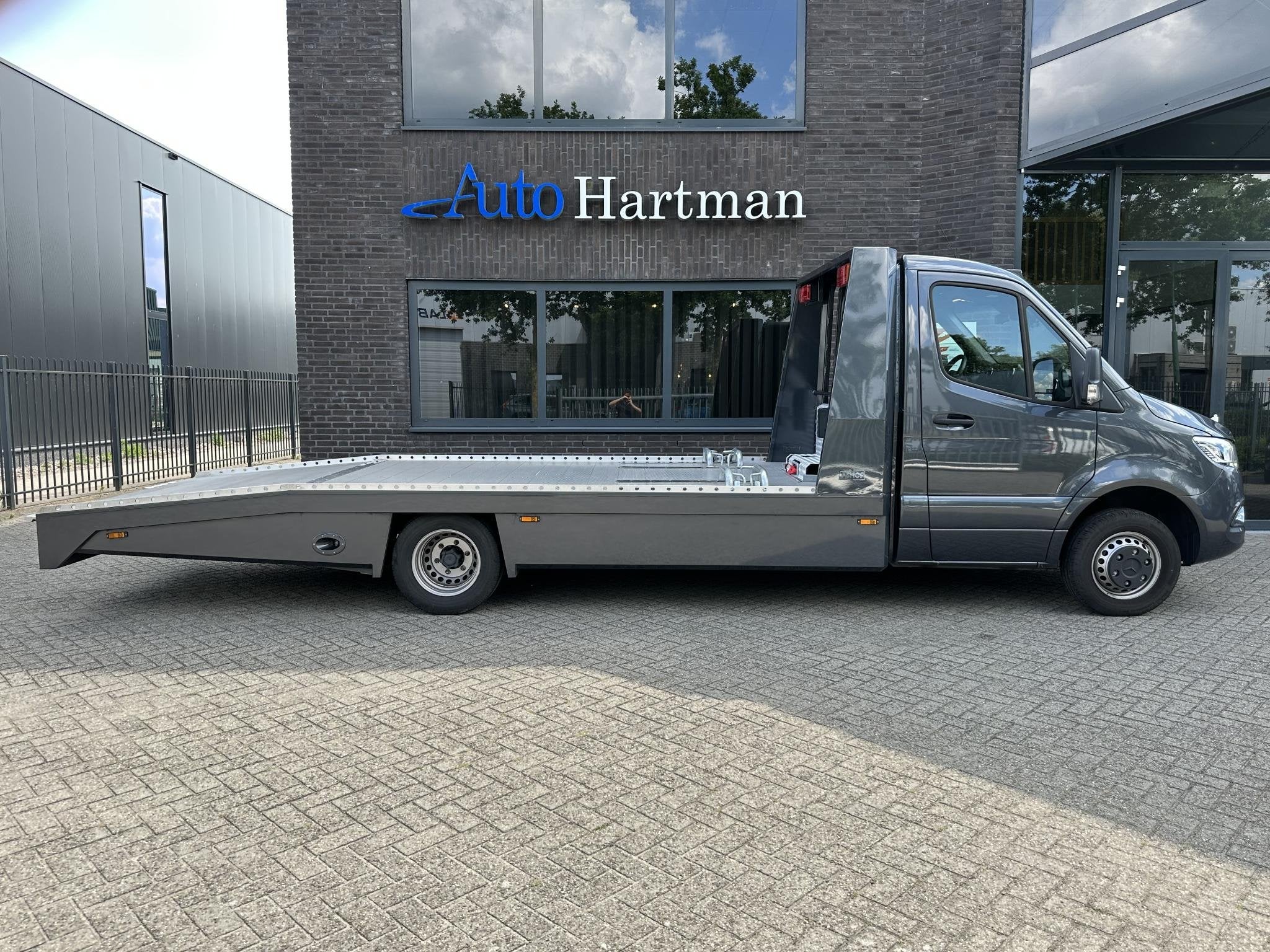 Mercedes-Benz Sprinter 519 1.9 CDI L3 RWD AUT TIJHOF OPRIJWA, Auto's, Automaat, Gebruikt, Diesel, Zilver of Grijs