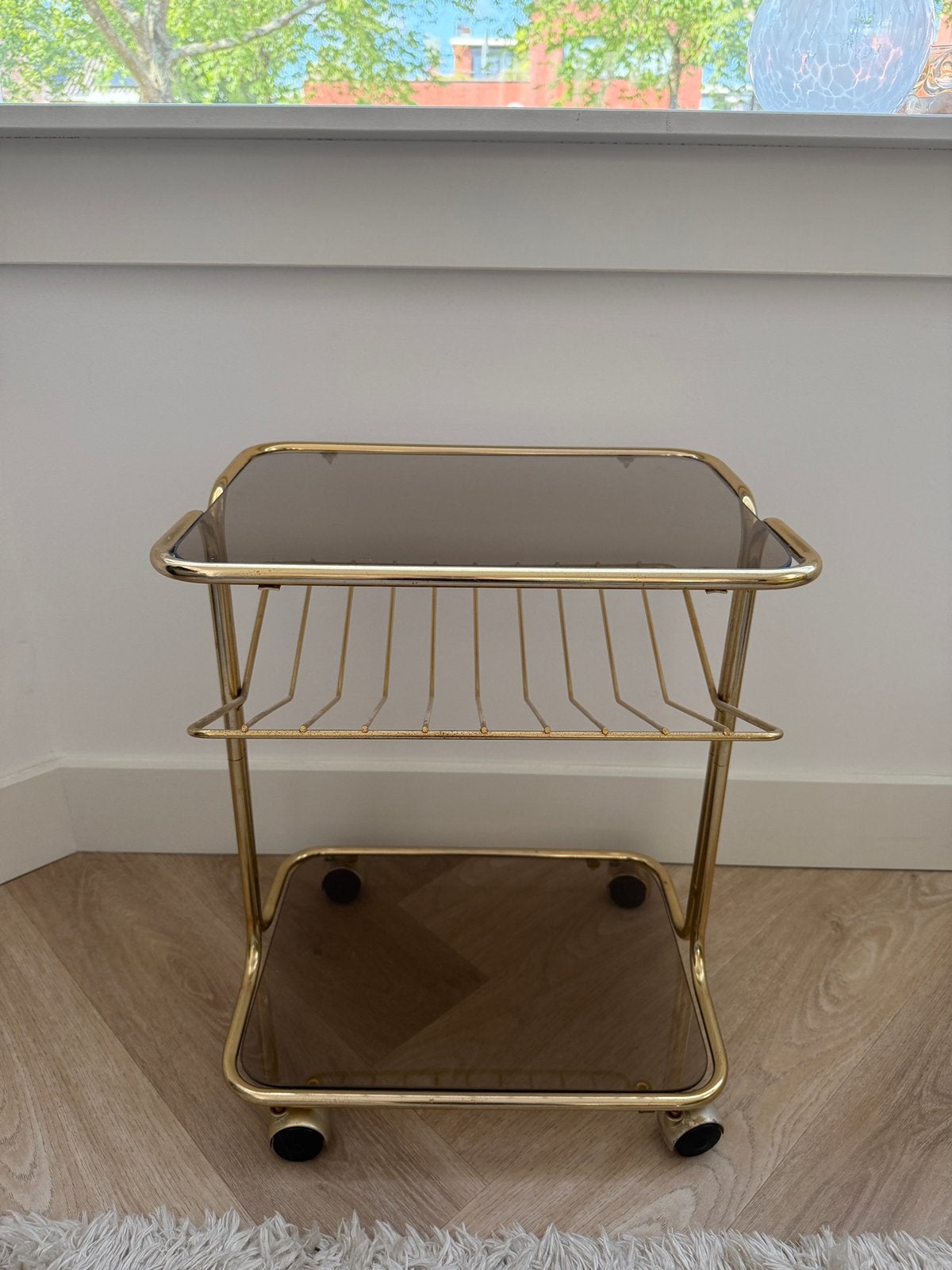 Vintage barcart serveerwagen met rookglas, Ophalen, 50 tot 100 cm, Zo goed als nieuw, Metaal