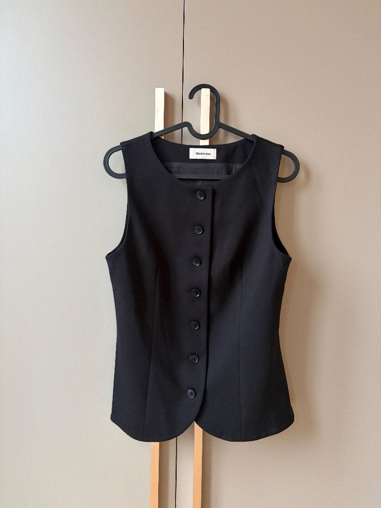 Modstrom zwart giletje. Maat S, Kleding | Dames, Verzenden, Zwart, Zo goed als nieuw, Modstrom