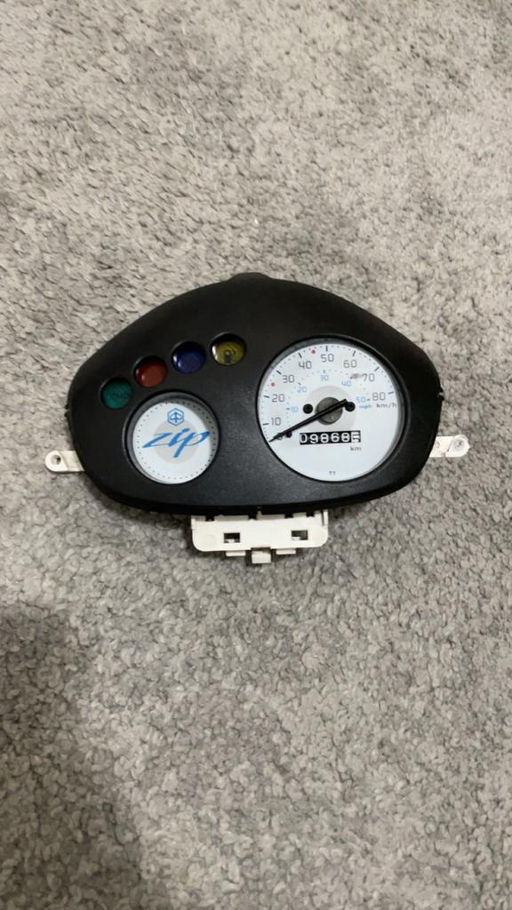 Orgineele zip 2000 kilometer dashbord, Ophalen of Verzenden, Zo goed als nieuw, Detector, Sensor of Melder, Overige soorten