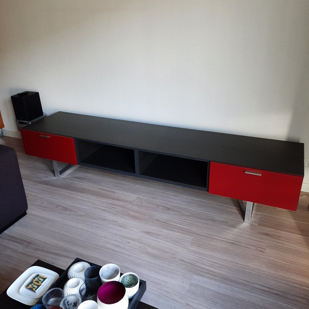 Lange donkerhouten tv meubel op metalen onderstel v. Lentini, Gebruikt, 200 cm of meer, Minder dan 100 cm, Modern