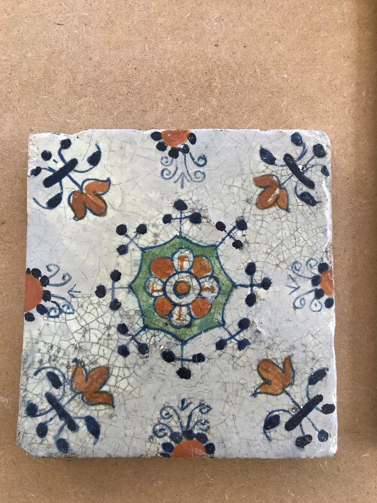 ornament tegel Haarlem ca.1640 bodemvondst, Antiek en Kunst, Antiek | Keramiek en Aardewerk, Verzenden
