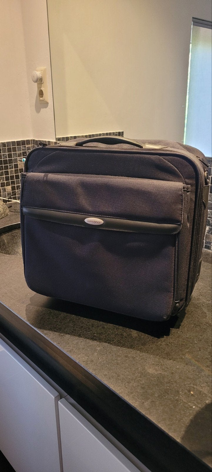 samsonite  laptop reistas trolley, Ophalen of Verzenden, 17 inch of meer, Zo goed als nieuw, Trolleytas