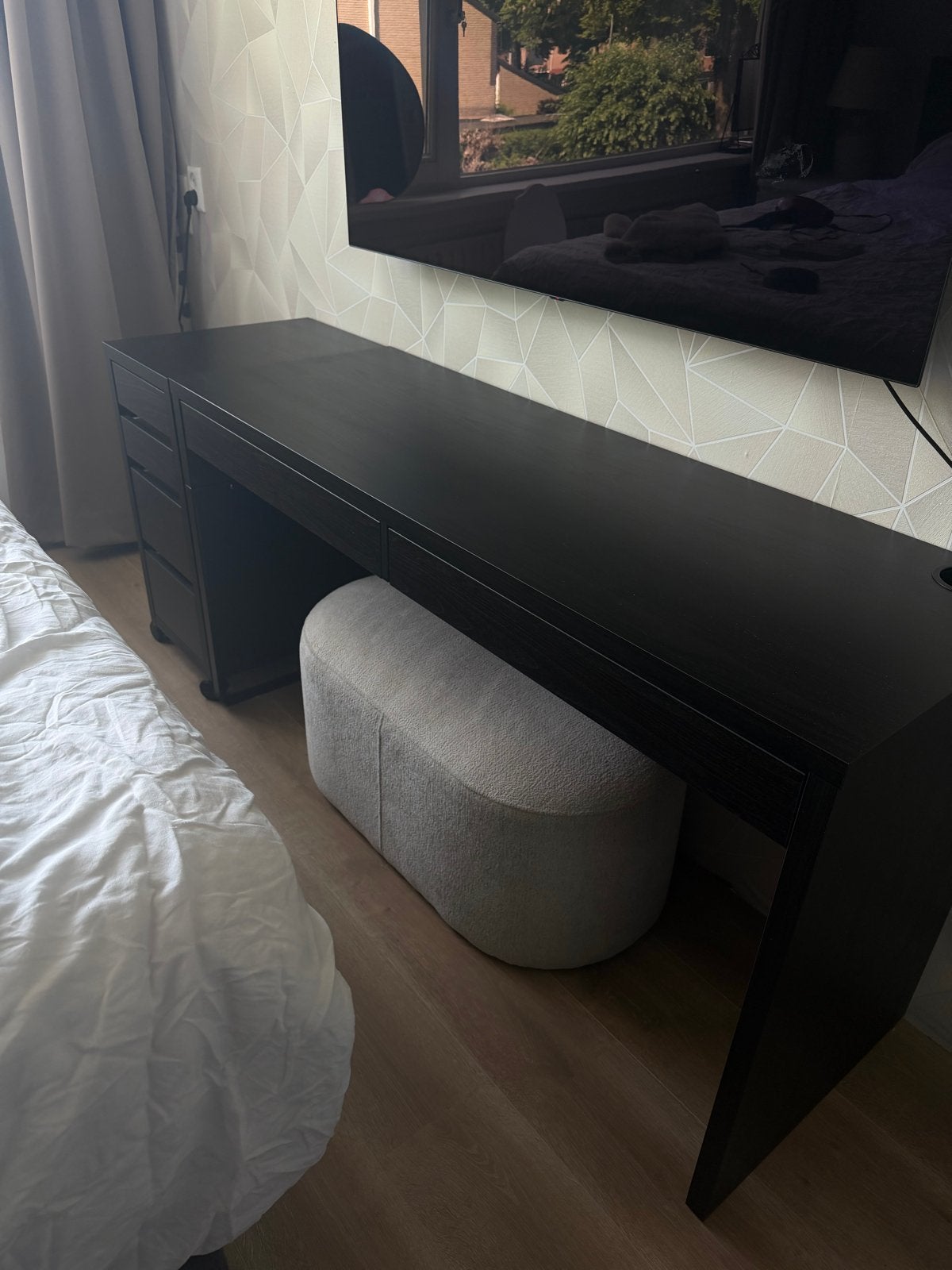 IKEA Micke Bureau Zwartbruin met Ladeblok, Zwart, Gebruikt, Met lades, Spaanplaat of MDF