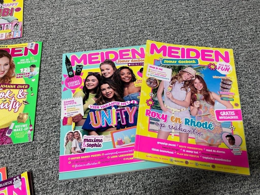Meiden magazine en MM Zomerboeken, Boeken, Ophalen of Verzenden, Gelezen, Damesbladen