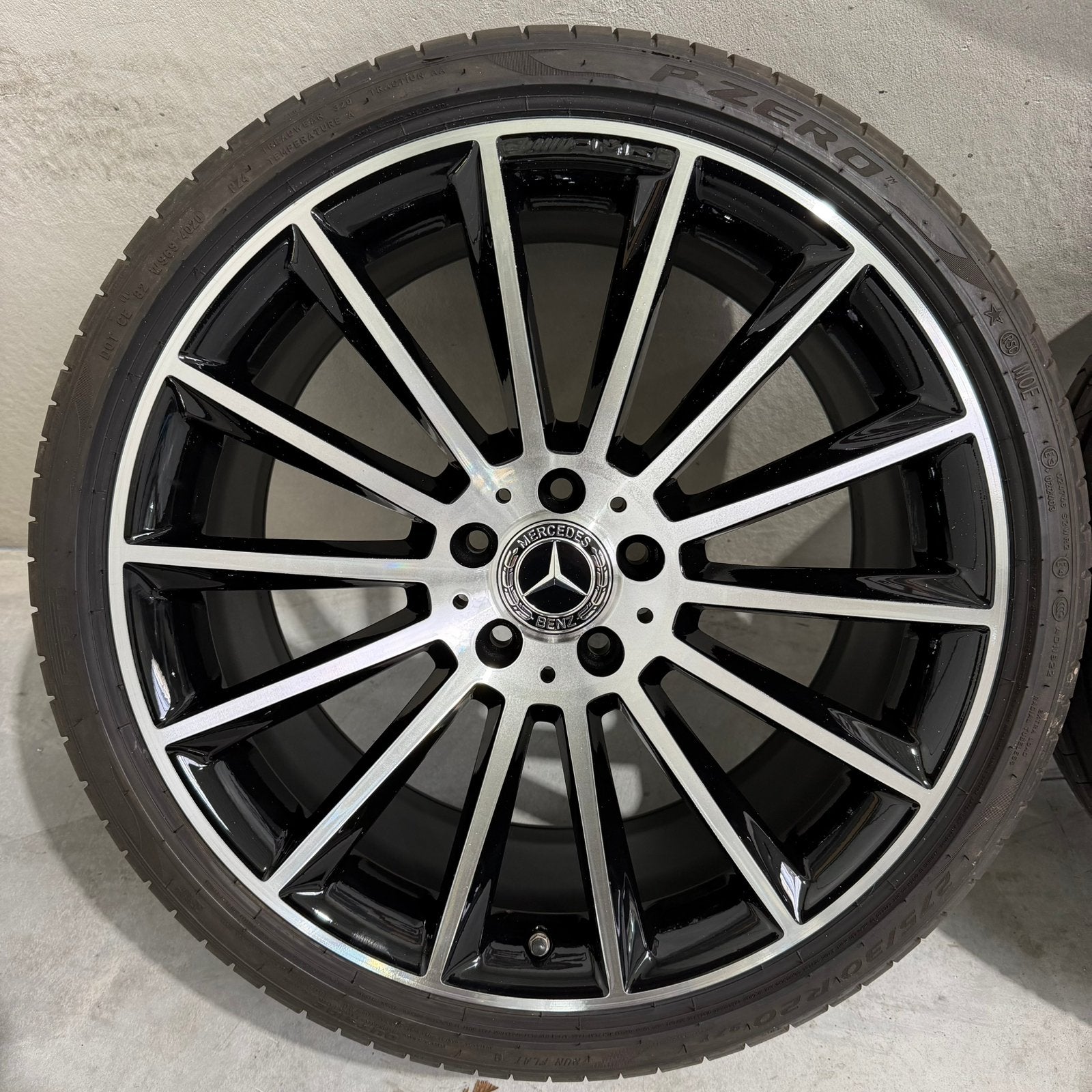 20 inch Origineel Mercedes E klasse velgen Met banden W213, Ophalen of Verzenden, Velgen, Personenwagen, 20 inch