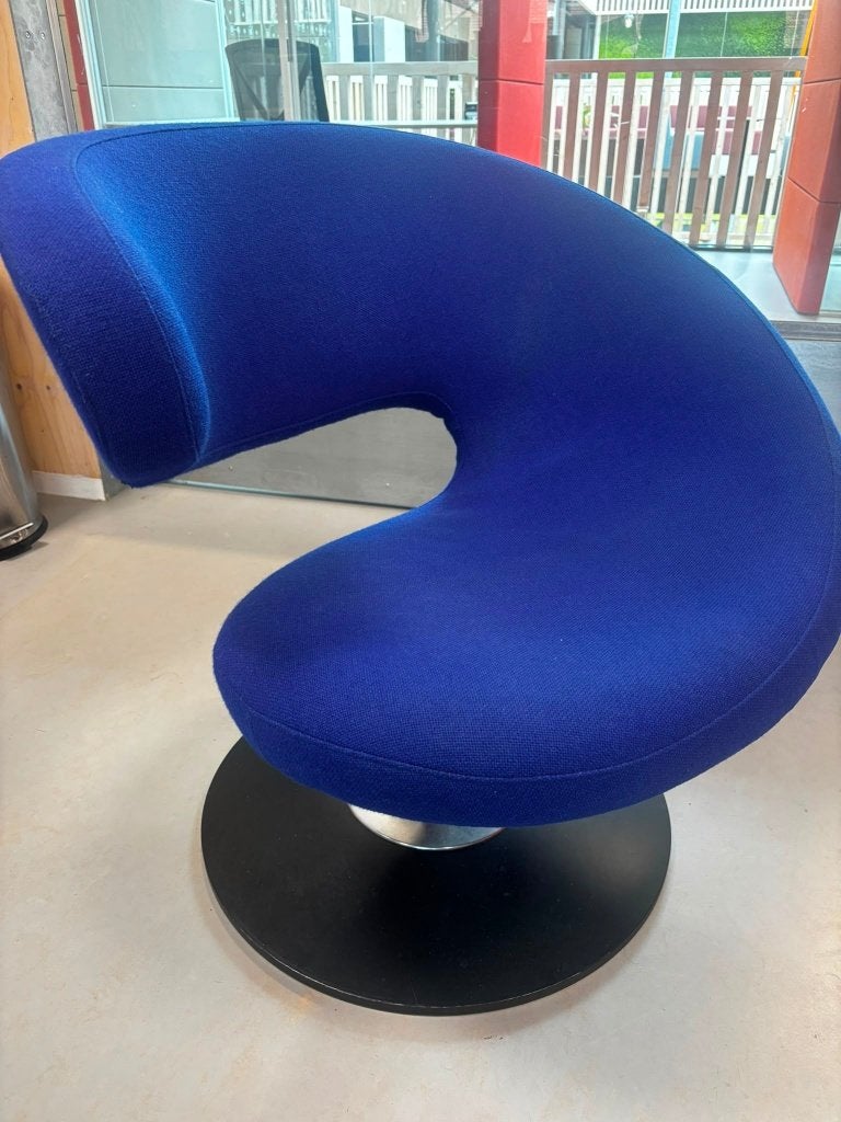 Varier Peel Club, Tijdloos organisch design van Olav Eldøy, 75 tot 100 cm, Ophalen of Verzenden, Zo goed als nieuw
