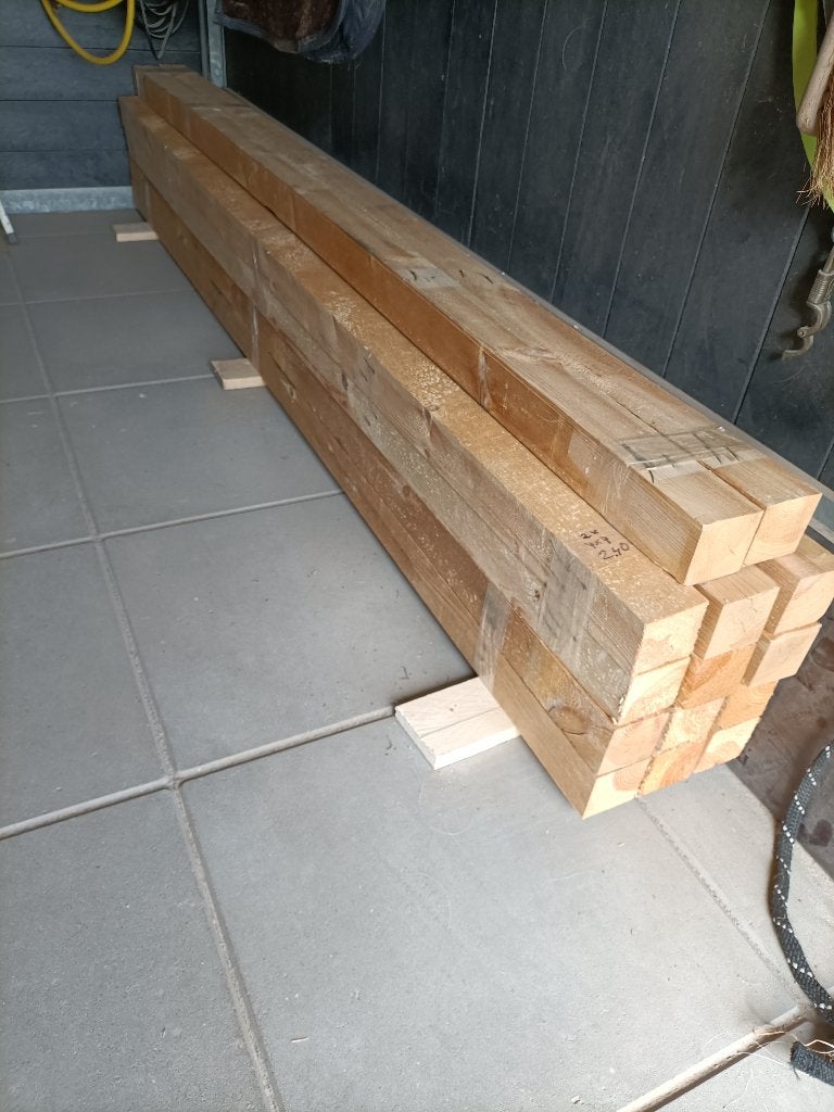 degelijke houten balken douglas 2.40 meter en kleiner, Tuin en Terras, Ophalen, Zo goed als nieuw, 250 cm of meer, Balken