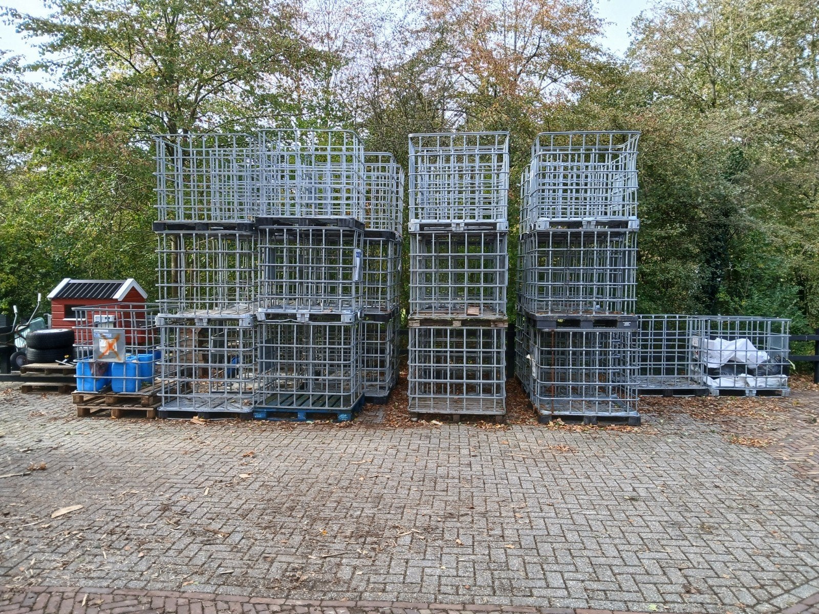 ibc kratten , 25 euro per stuk