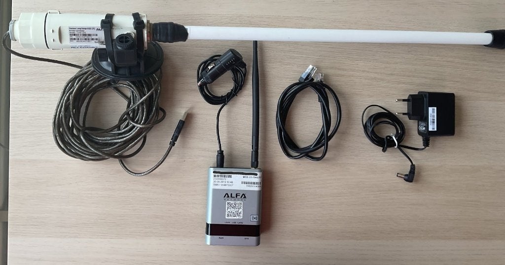 Alfa Network R36 3G WiFi WLAN USB Router, Ophalen, Zo goed als nieuw