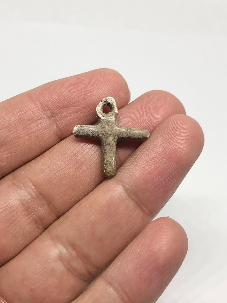 Byzantijnse kruisvormige stenen hanger, Antiek en Kunst, Antiek | Religie, Verzenden