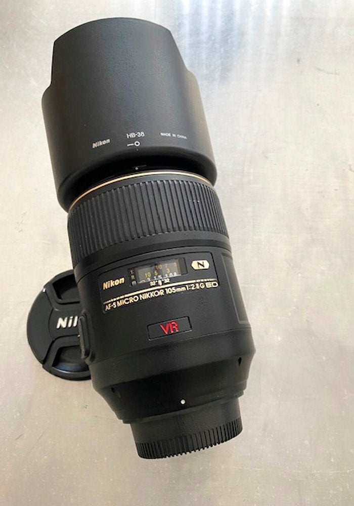 Nikon Lens 105mm f/2.8 AF-S VR G ED Macro F 105mm f/2.8, Gebruikt, Nikon, Ophalen of Verzenden, 105 mm