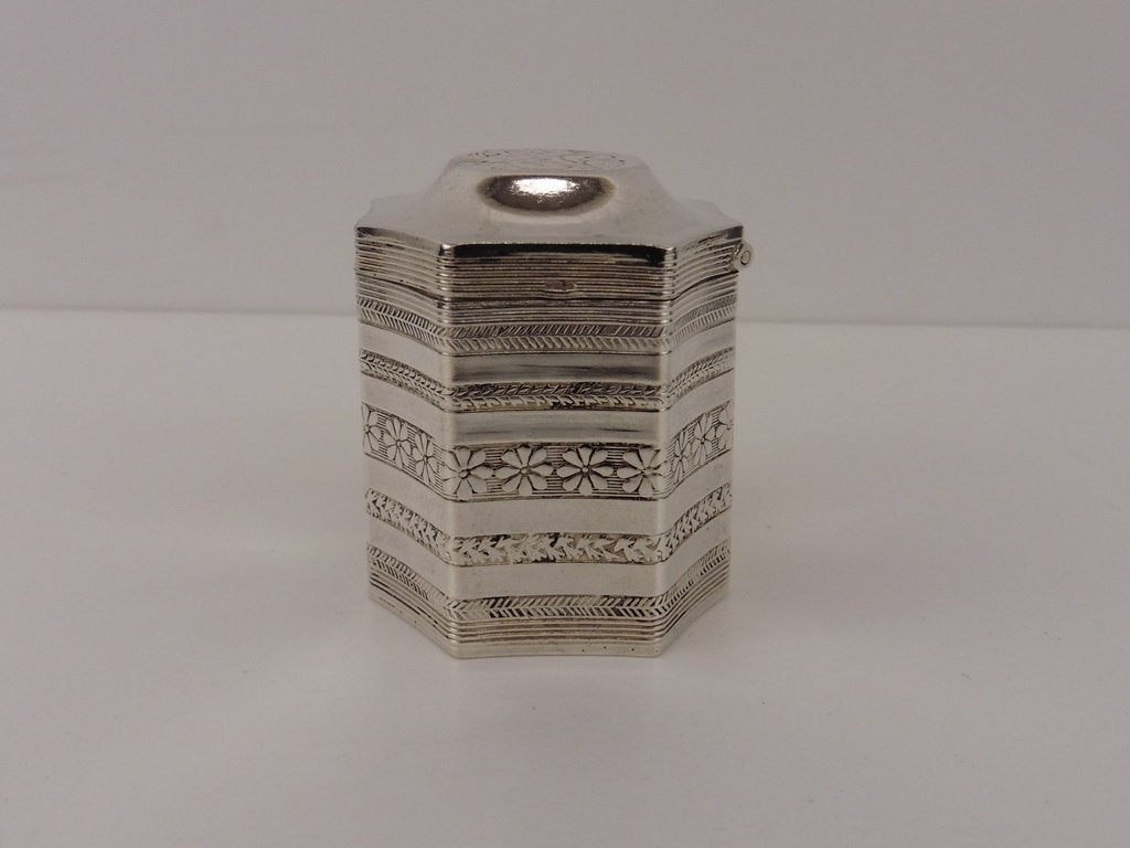 Zilveren lodereindoosje                                  Z45, Antiek en Kunst, Ophalen of Verzenden, Zilver