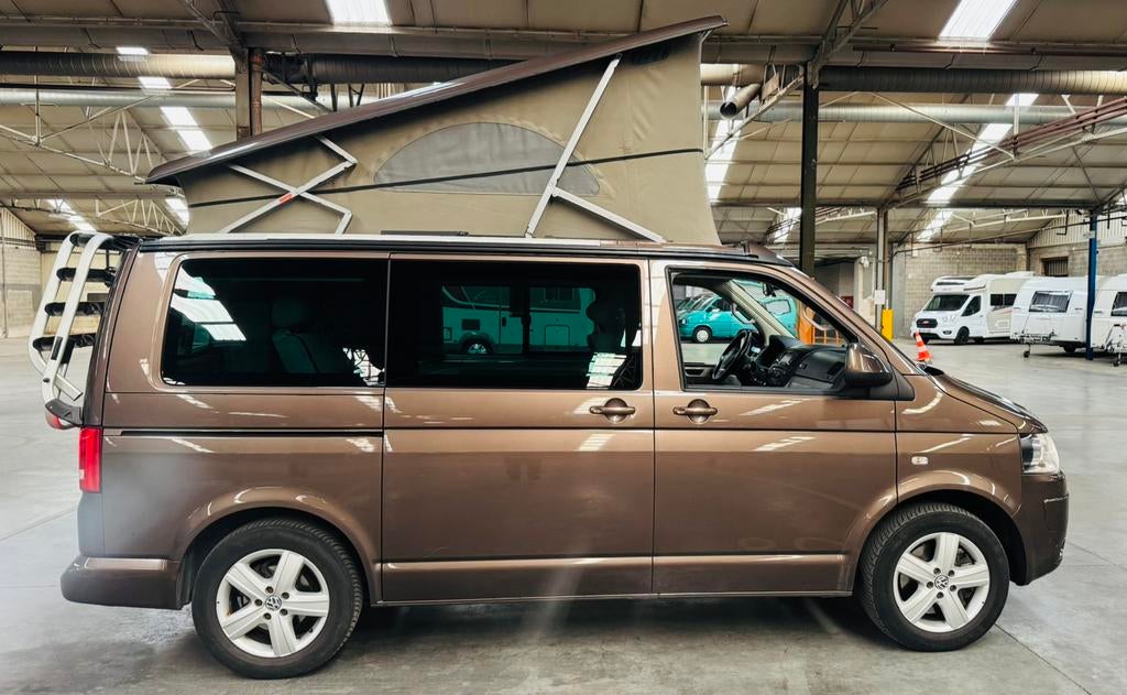Volkswagen T5 California Comfortline Camper  2013, Caravans en Kamperen, Volkswagen, Bedrijf, 4 tot 5 meter, Tot en met 4