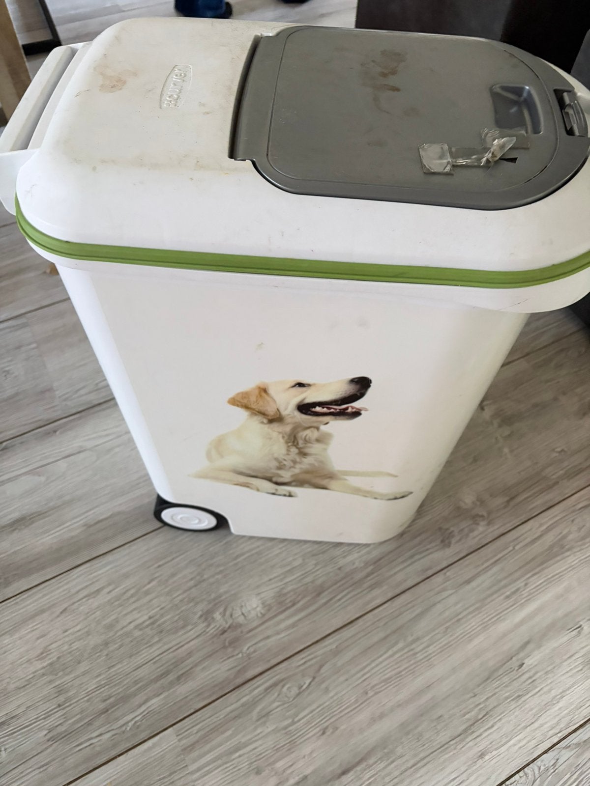 Curver Voer container hond, Ophalen, Gebruikt