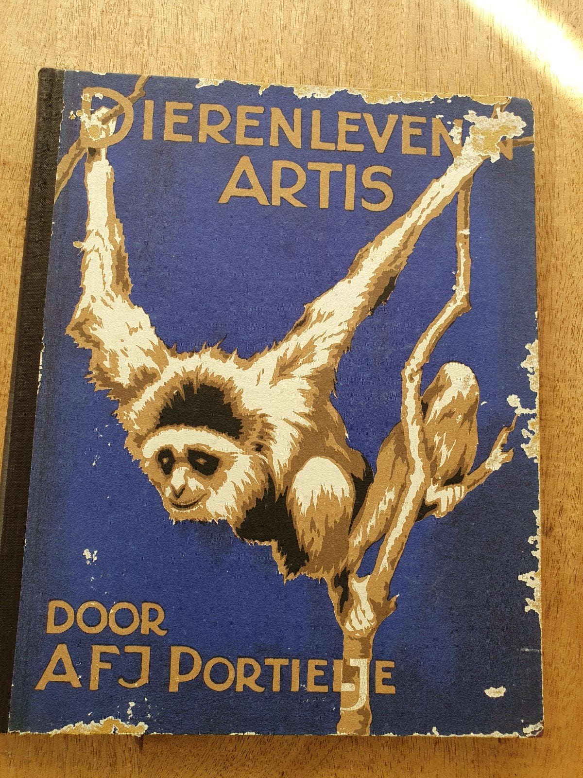 Verkade album Dierenleven in Artis, Boeken, Ophalen of Verzenden, Gelezen