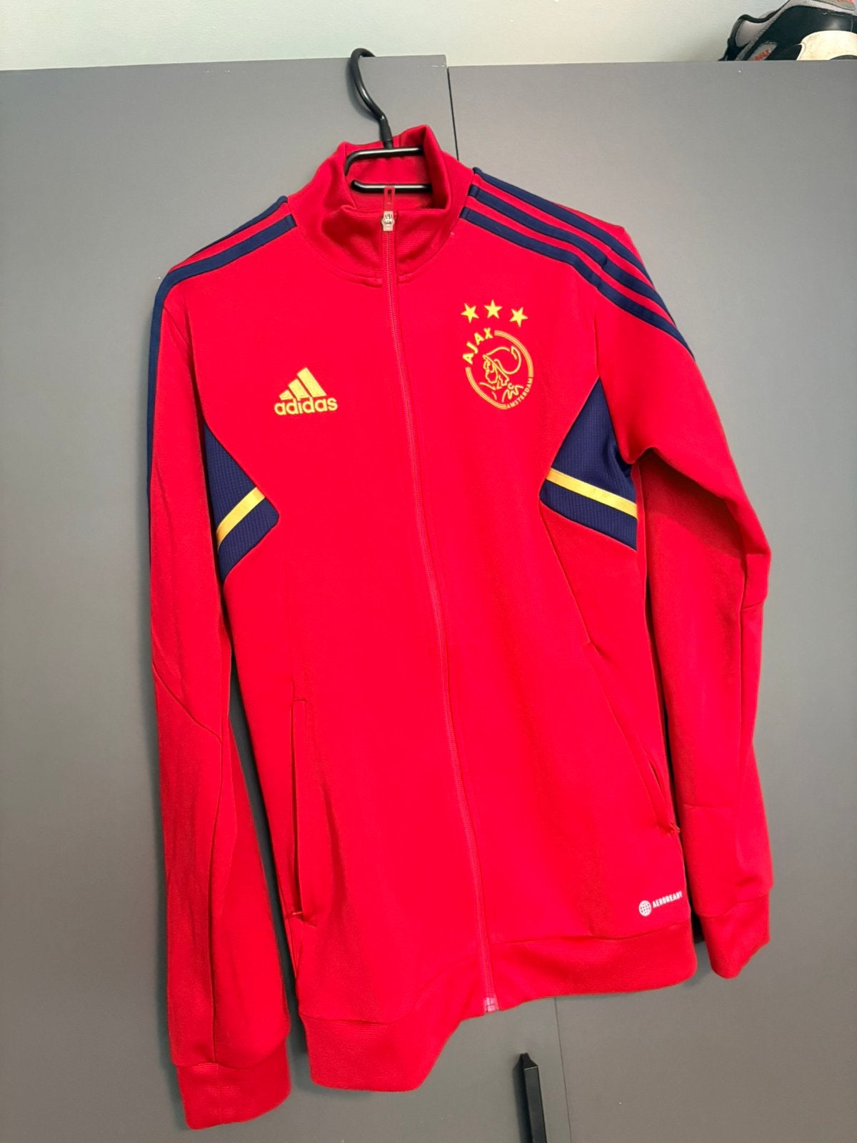 Adidas Ajax Amsterdam Trainingsjack – Maat S –, Ophalen of Verzenden, Zo goed als nieuw, Maat 46 (S) of kleiner, Rood