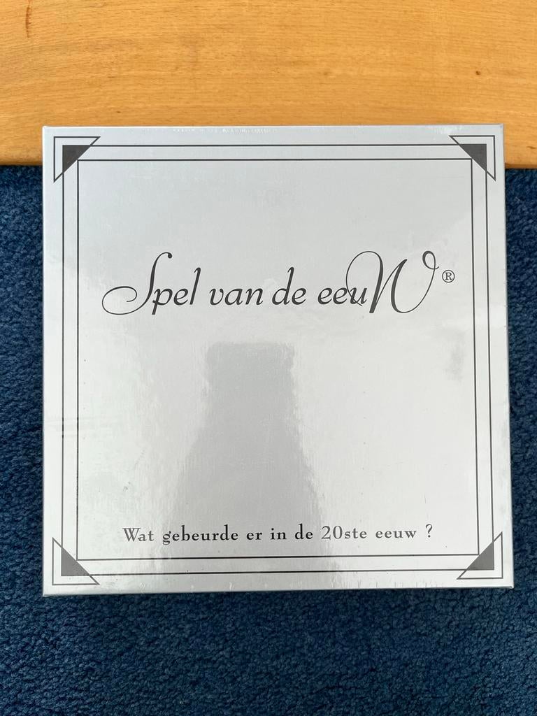 Spel van de Eeuw - Wat gebeurde er in de 20ste eeuw?, Drie of vier spelers, Ophalen of Verzenden, Nieuw