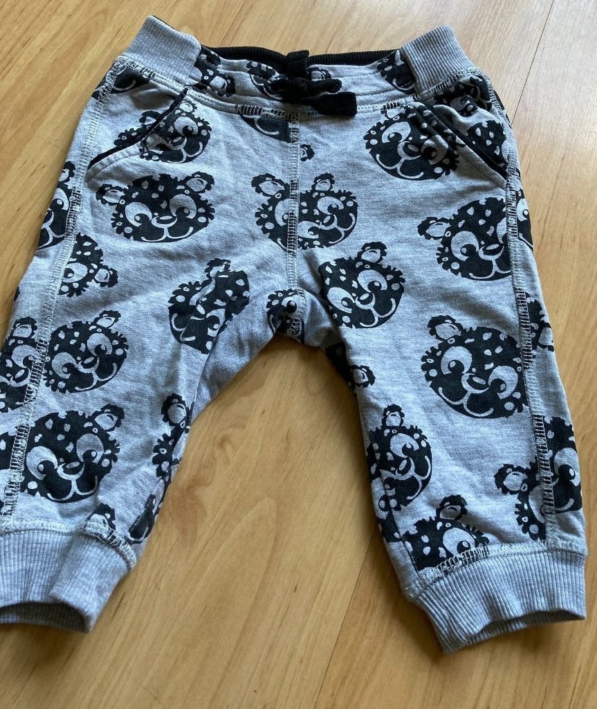 H&M / HM broekjes grijs beer maat 68, Kinderen en Baby's, Babykleding | Maat 68, Broekje, Verzenden, Jongetje of Meisje, H&M.